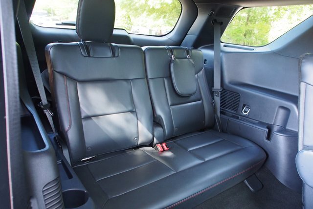 Certified 2025 Ford Explorer ST-Line w/ Premium Package AWD/4WD image 16