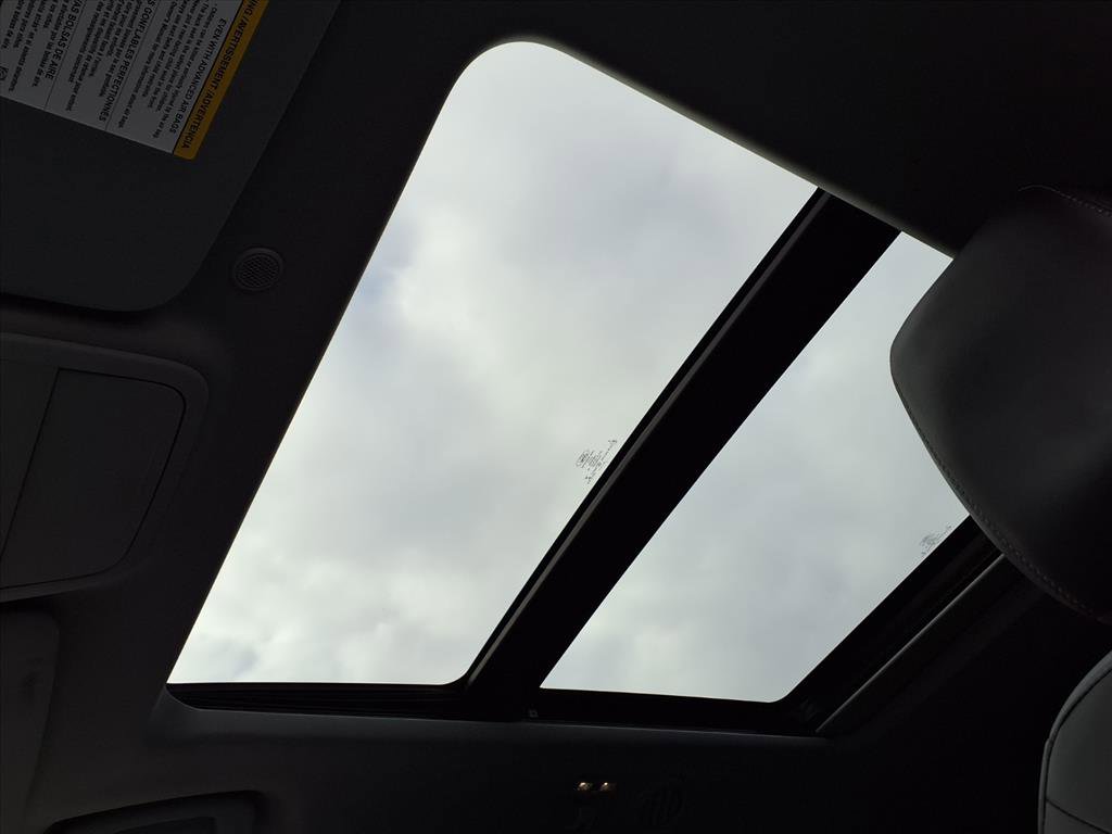 Certified 2022 Ford Explorer XLT w/ Equipment Group 202A image 29