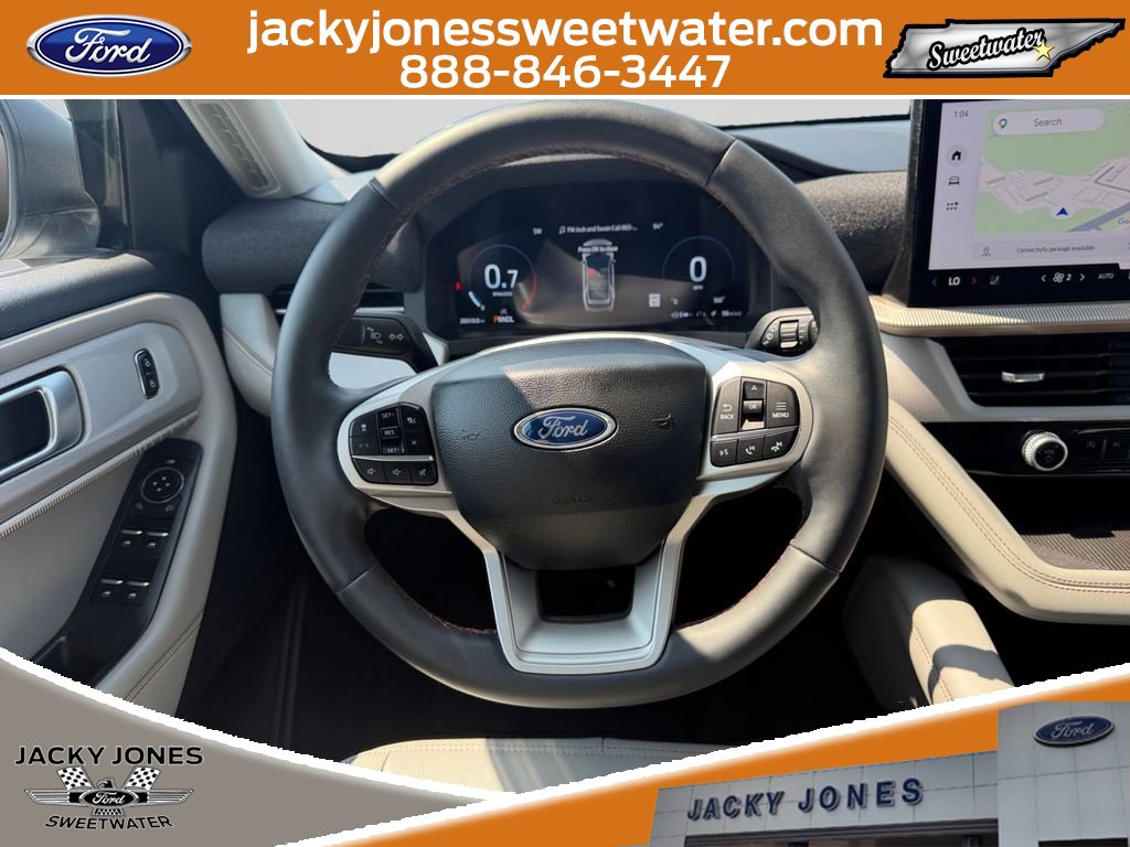 Certified 2025 Ford Explorer Active w/ Active Comfort Package RWD image 9