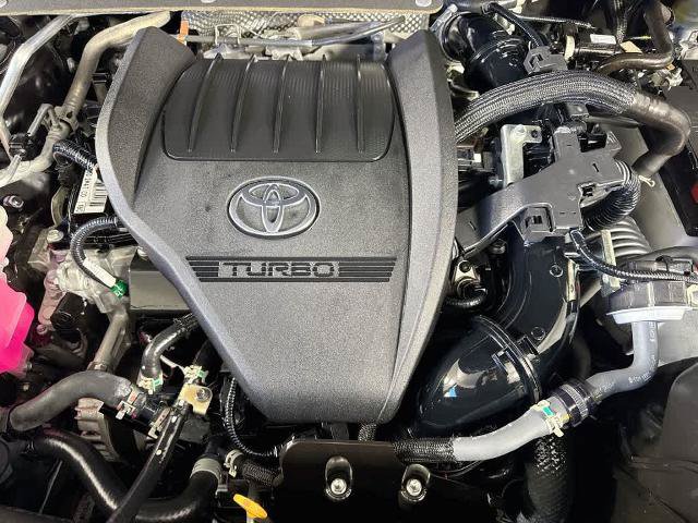 Used 2023 Toyota Highlander XLE FWD image 9