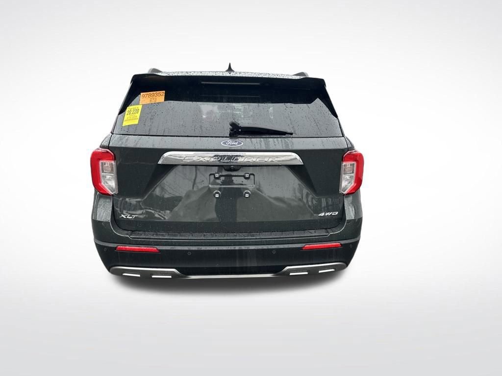 Certified 2022 Ford Explorer XLT w/ Equipment Group 202A image 6