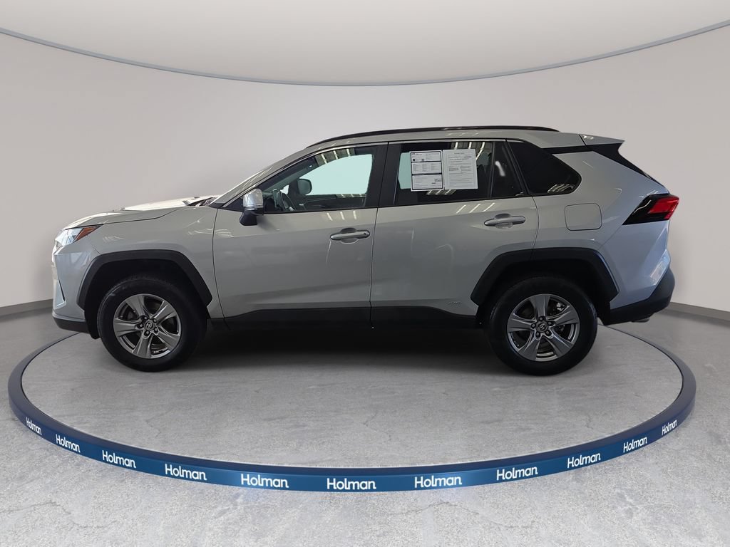 Used 2024 Toyota RAV4 XLE AWD/4WD image 8