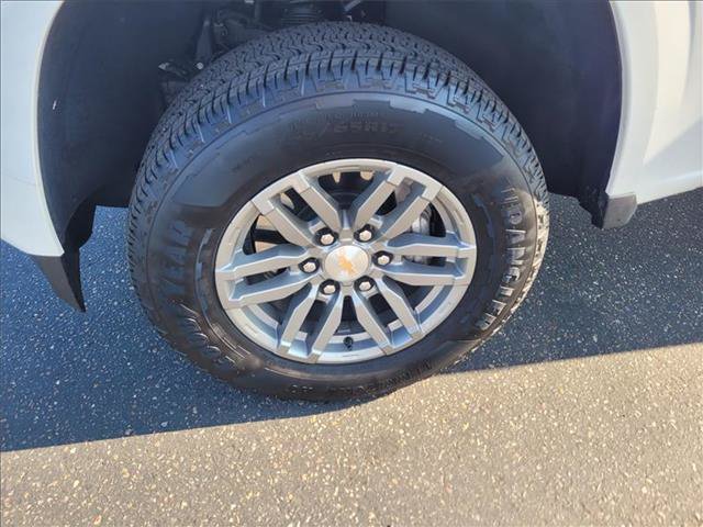 Used 2025 Chevrolet Colorado LT AWD/4WD image 2