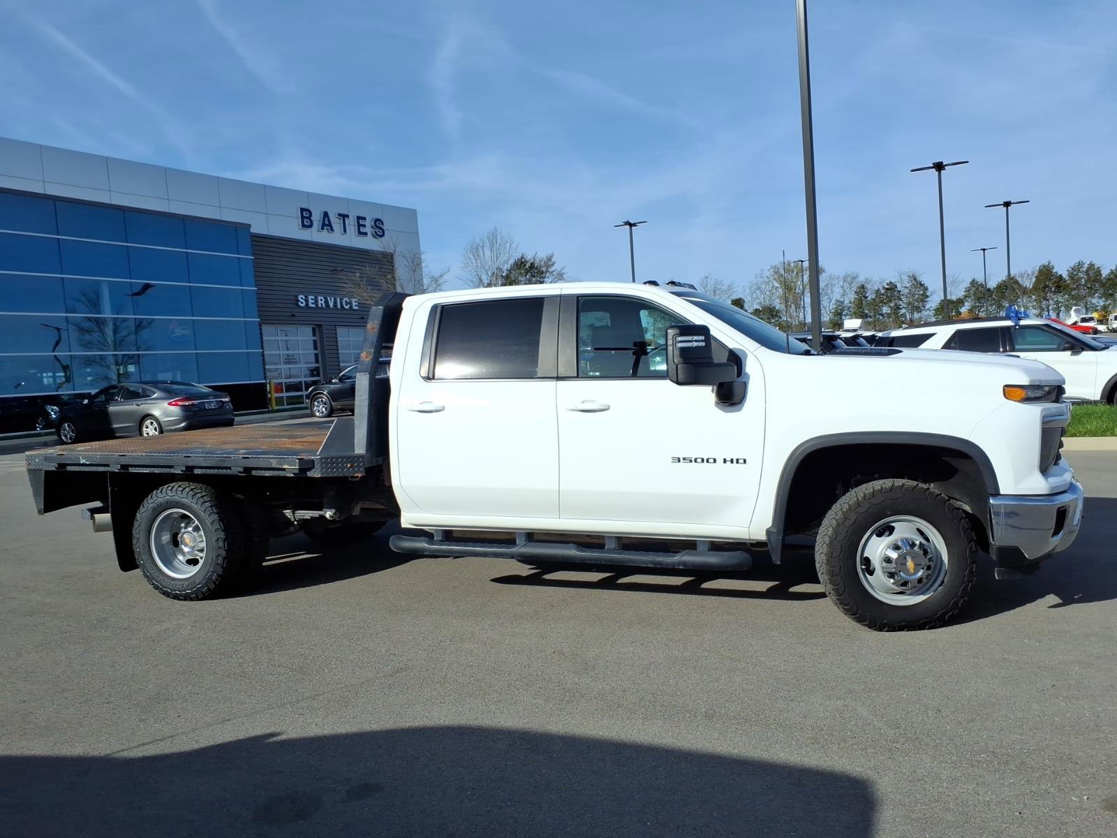 Used 2024 Chevrolet Silverado 3500 LT w/ Convenience Package image 5