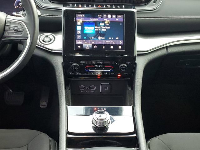 Used 2022 Jeep Grand Cherokee Laredo w/ Luxury Tech Group I AWD/4WD image 25