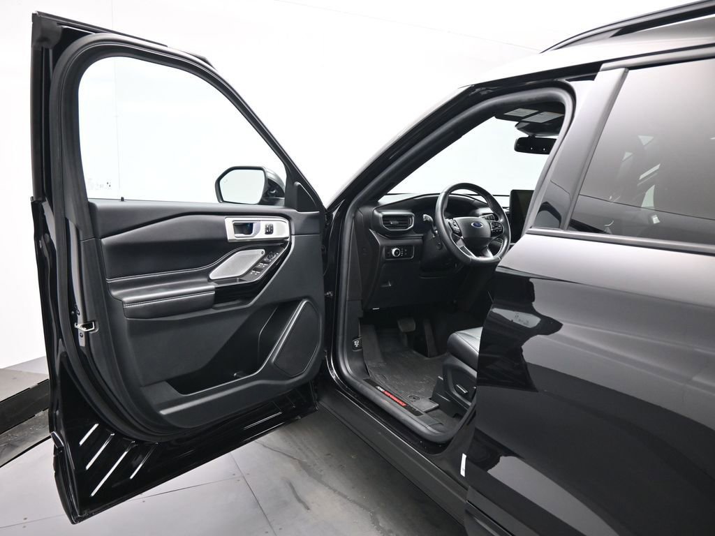 Certified 2023 Ford Explorer ST w/ Equipment Group 401A image 9