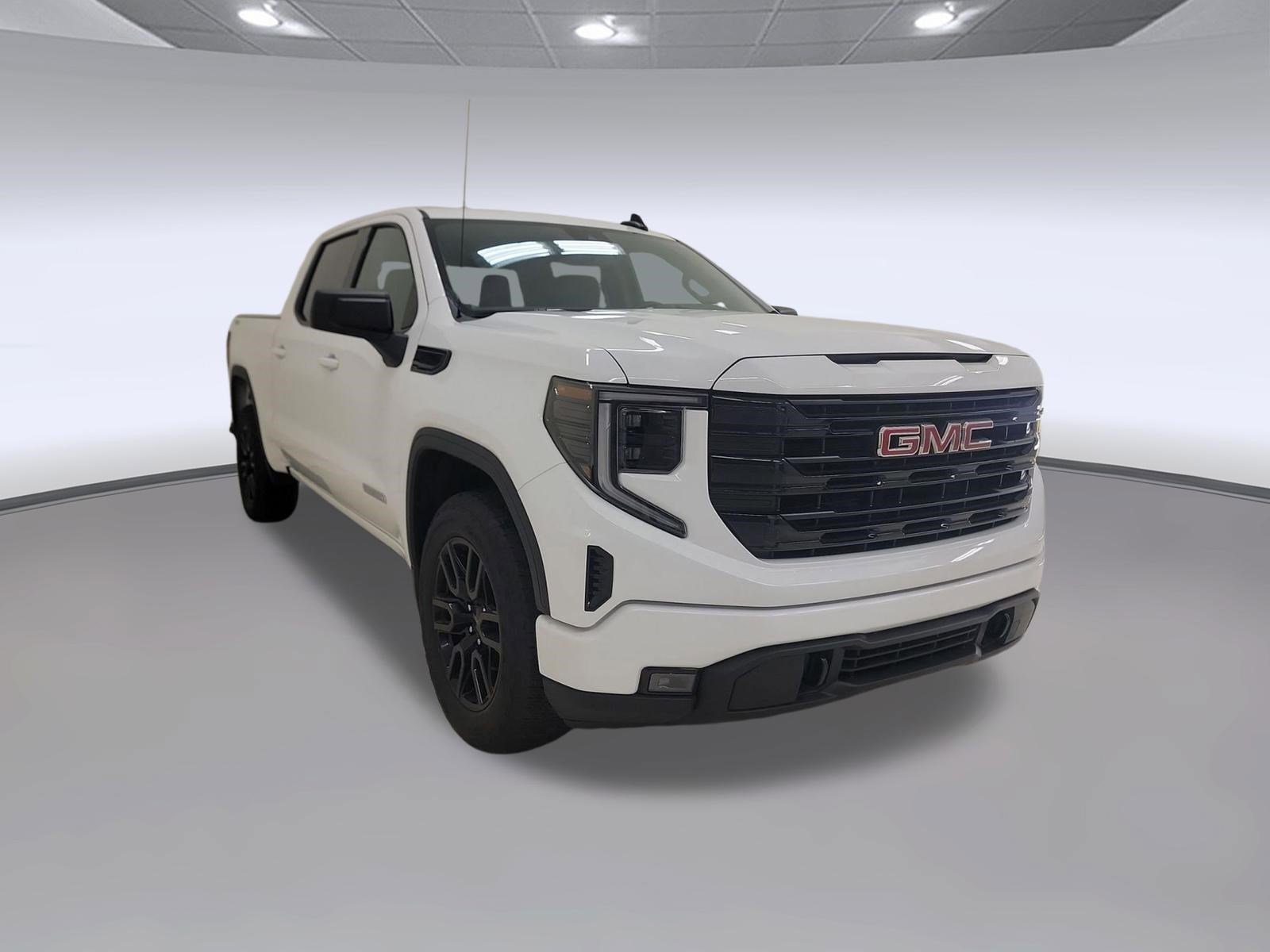 Used 2024 GMC Sierra 1500 Elevation AWD/4WD image 5