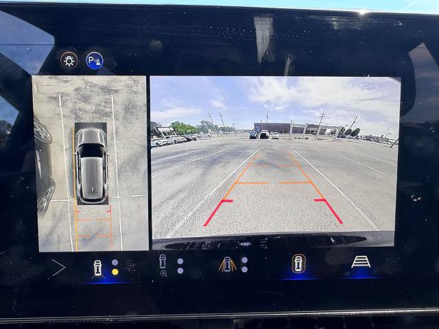 Used 2025 Chevrolet Equinox LT w/ Convenience Package II AWD/4WD image 25