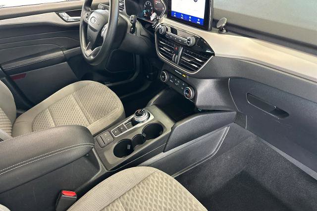 Certified 2021 Ford Escape SE image 16