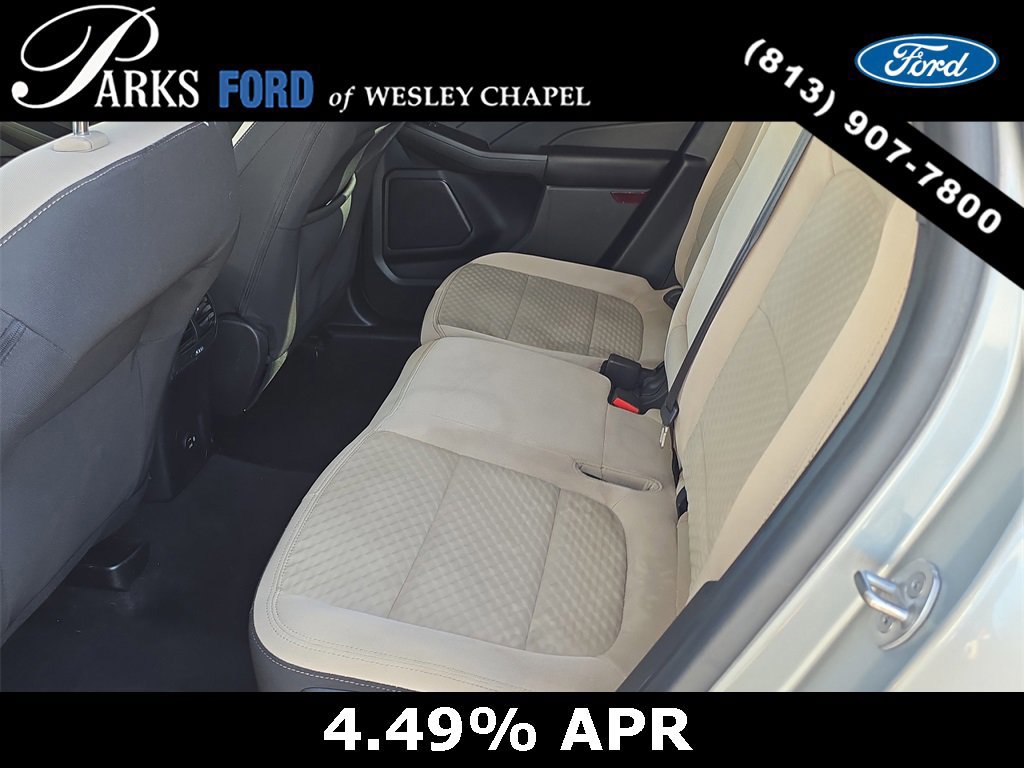 Certified 2022 Ford Escape SE w/ SE Sport Appearance Package image 15