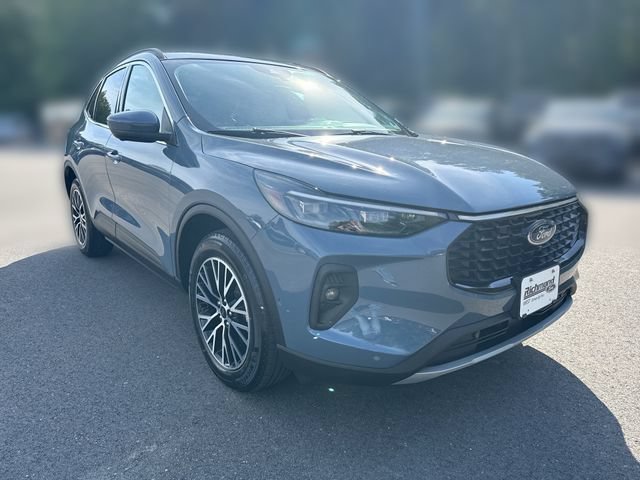 Certified 2023 Ford Escape SE w/ PHEV Premium Package FWD video 2
