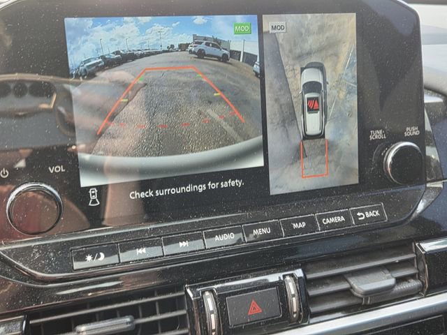 Used 2024 Nissan Pathfinder SL w/ SL Premium Package image 11