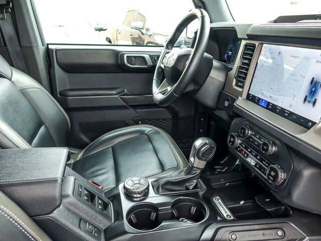 Certified 2025 Ford Bronco Outer Banks AWD/4WD image 32