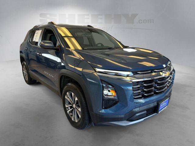 Used 2025 Chevrolet Equinox LT w/ Convenience Package II FWD image 2