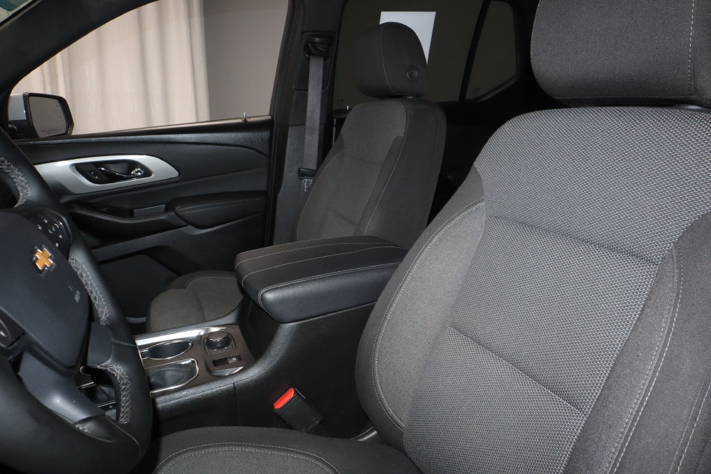Used 2023 Chevrolet Traverse LT FWD image 20
