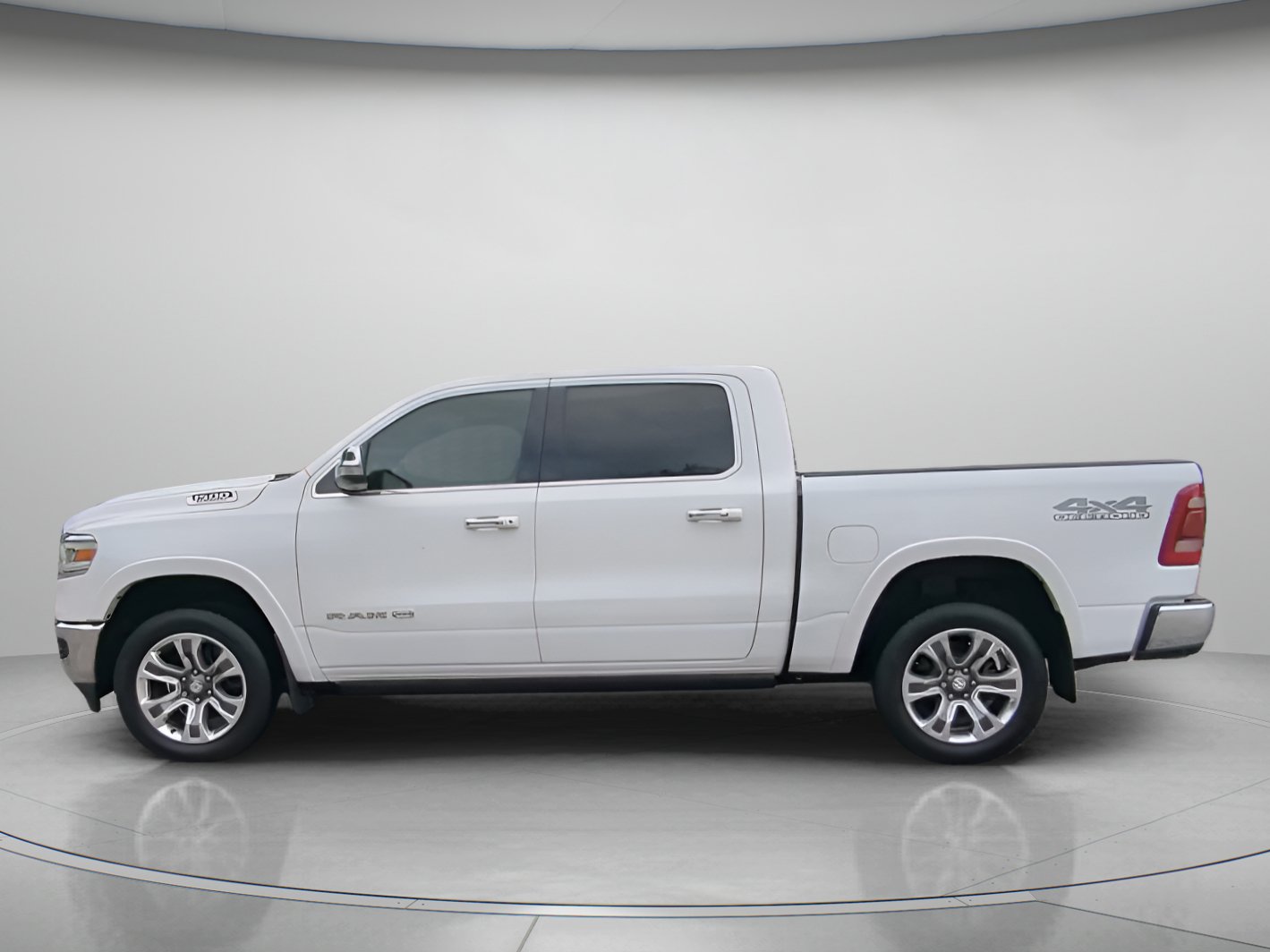 Used 2021 RAM 1500 Limited AWD/4WD image 18