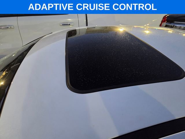 Used 2022 Hyundai Elantra Limited image 9