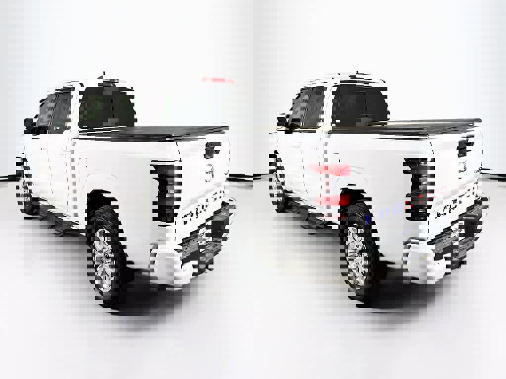 Used 2024 Nissan Frontier SV w/ Technology Package image 3