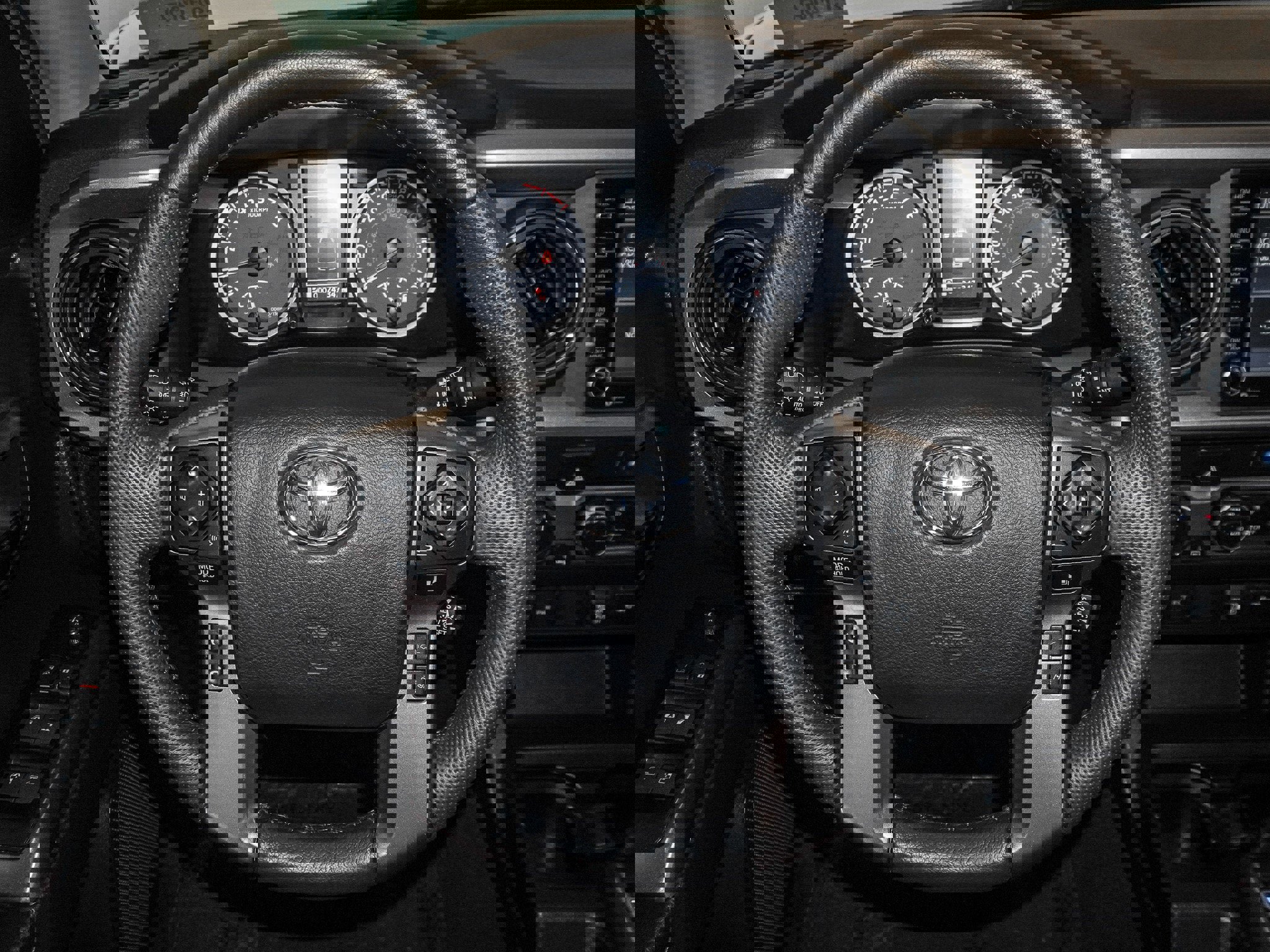 Used 2023 Toyota Tacoma SR5 image 27