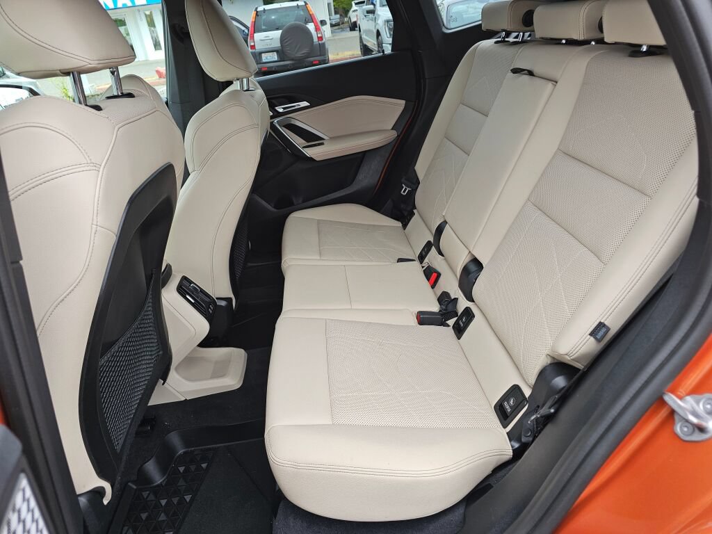 Used 2023 BMW X1 xDrive28i w/ Premium Package AWD/4WD image 12