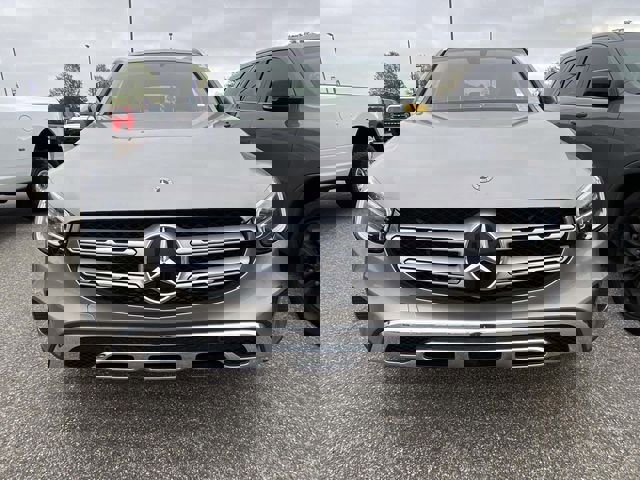 Used 2021 Mercedes-Benz GLC 300 image 2