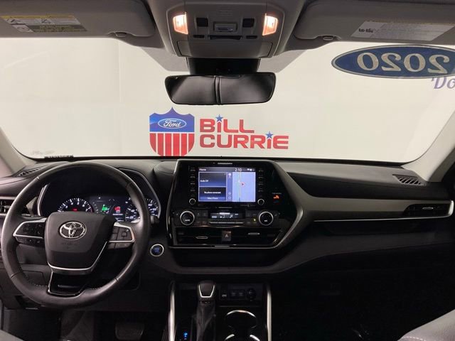 Used 2020 Toyota Highlander XLE image 19