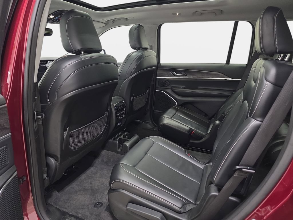 Used 2021 Jeep Grand Cherokee L Limited AWD/4WD image 12