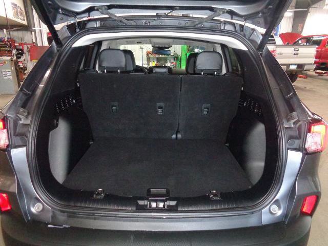 Certified 2022 Ford Escape Titanium w/ Class II Trailer Tow Package image 8