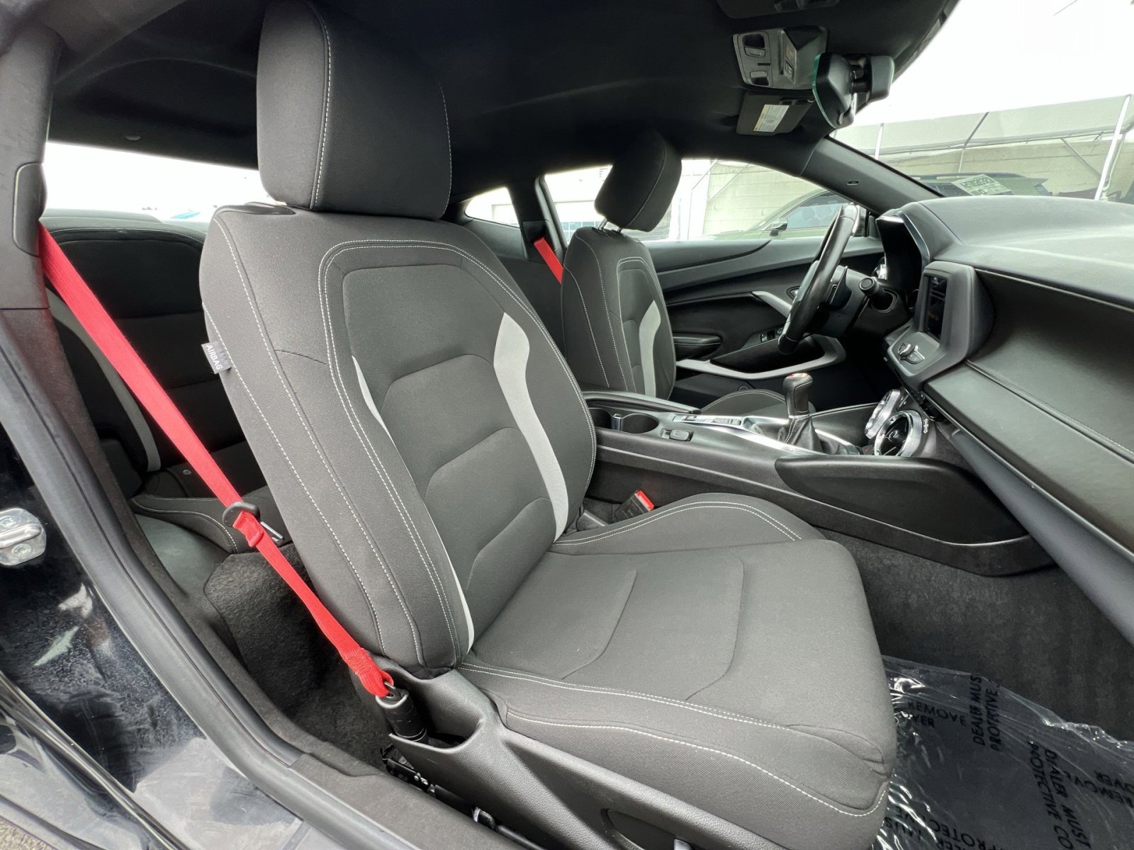 Used 2022 Chevrolet Camaro LT RWD image 33