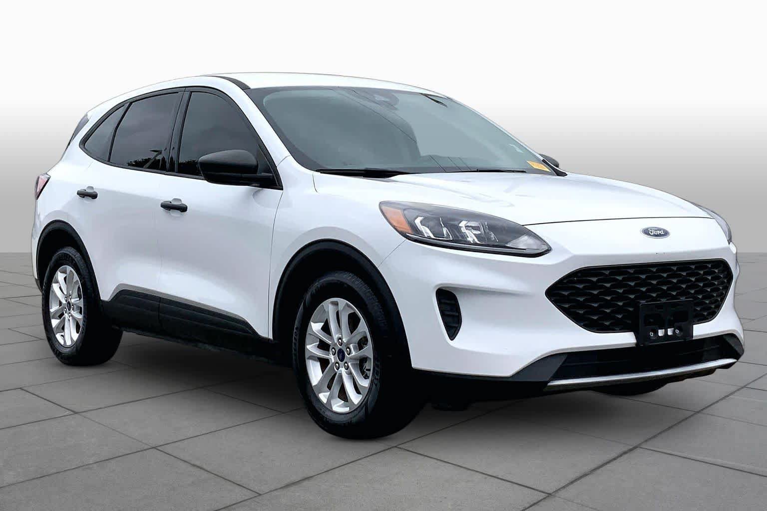 Certified 2020 Ford Escape S FWD image 3