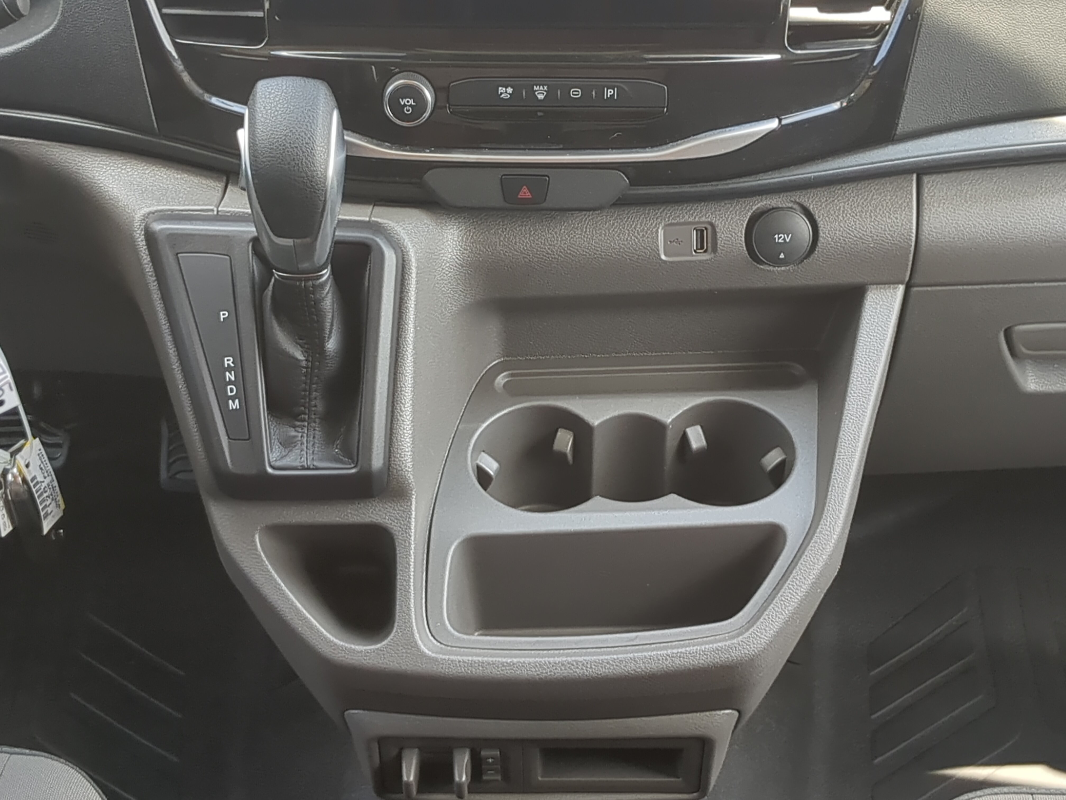 Certified 2025 Ford Transit 350 XLT RWD image 17