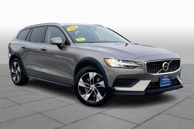 Used 2020 Volvo V60 T5 Cross Country w/ Protection Package Premier image 2
