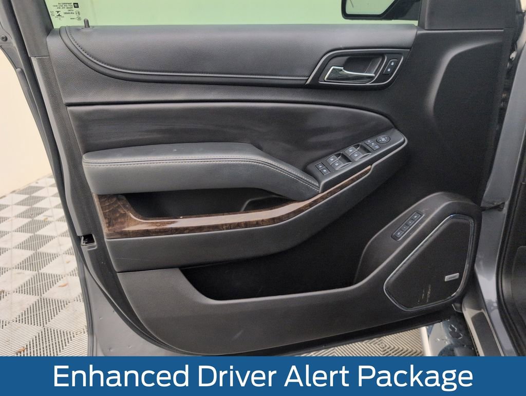 Used 2019 Chevrolet Suburban LT w/ LT Signature Package RWD image 34