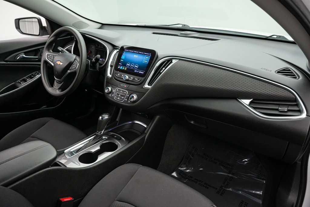 Used 2020 Chevrolet Malibu LT image 21