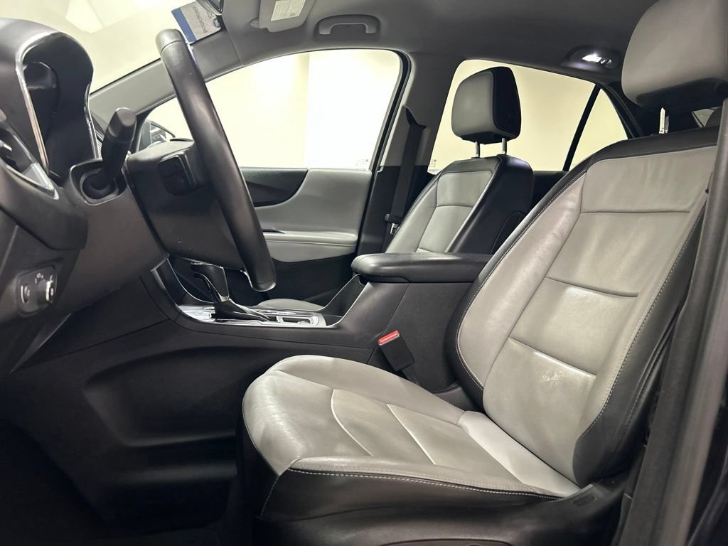 Used 2018 Chevrolet Equinox Premier FWD image 11