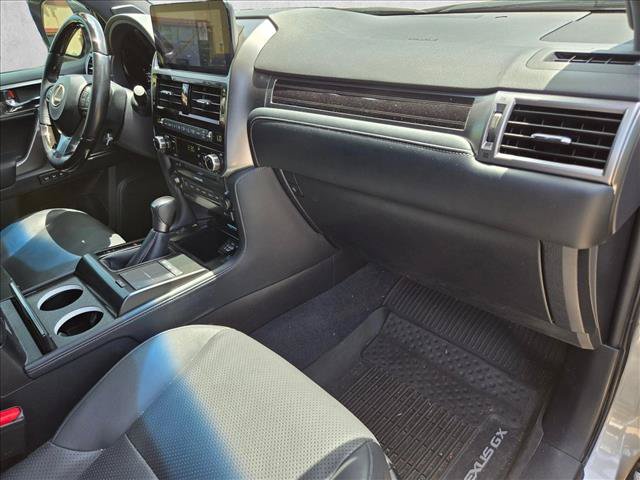 Used 2022 Lexus GX 460 Luxury w/ Off Road Package AWD/4WD image 23