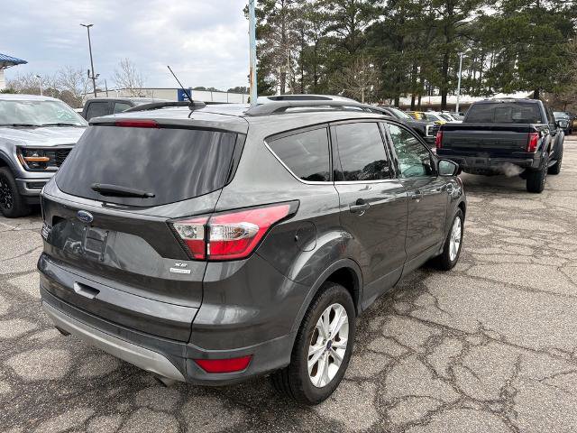 Certified 2017 Ford Escape SE w/ Equipment Group 201A image 5