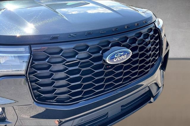 Certified 2025 Ford Explorer ST-Line w/ ST-Line Street Pack AWD/4WD image 26