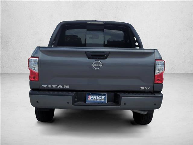 Used 2024 Nissan Titan SV image 4