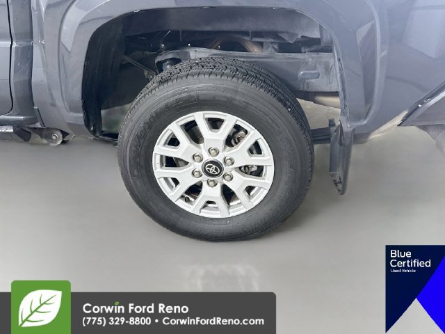 Used 2024 Toyota Tacoma SR AWD/4WD image 32