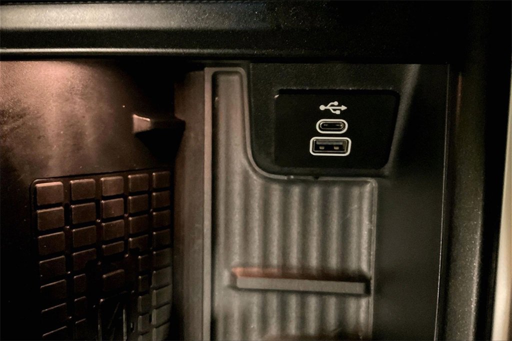 Certified 2025 Ford Expedition Max Active image 32