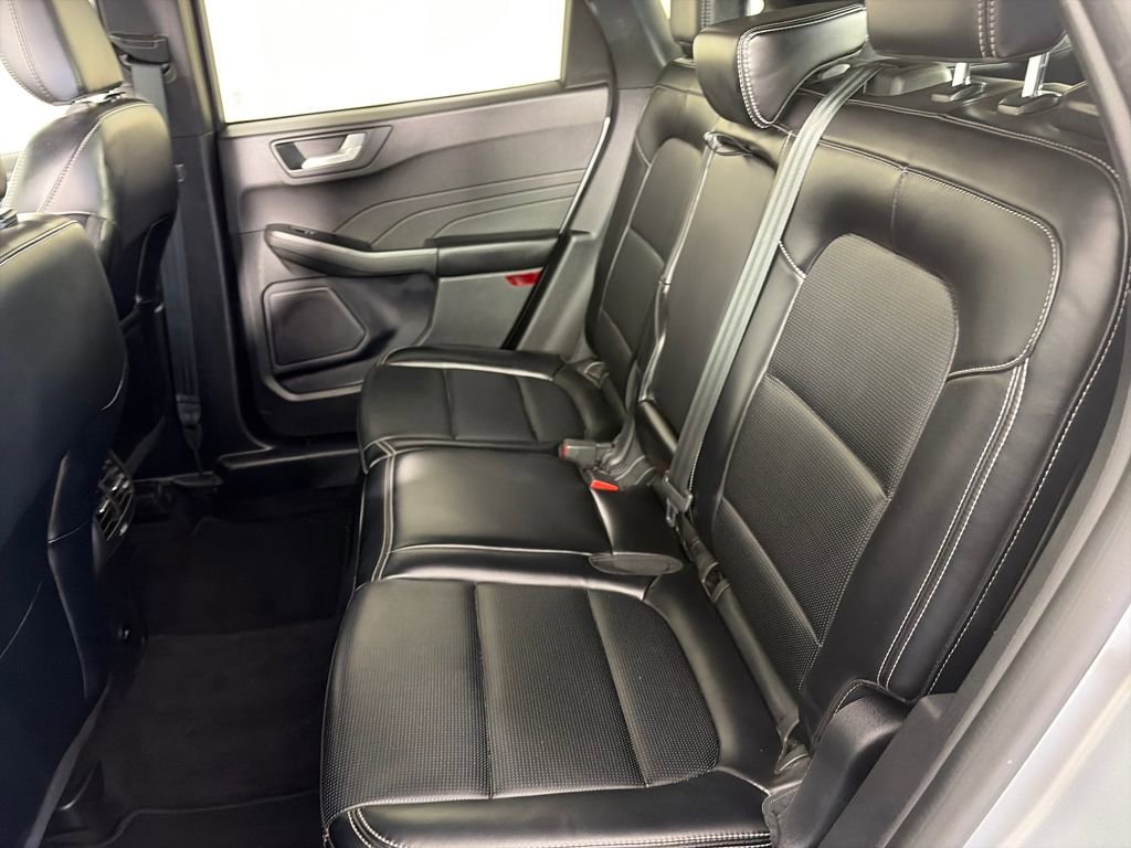 Certified 2024 Ford Escape Platinum image 13