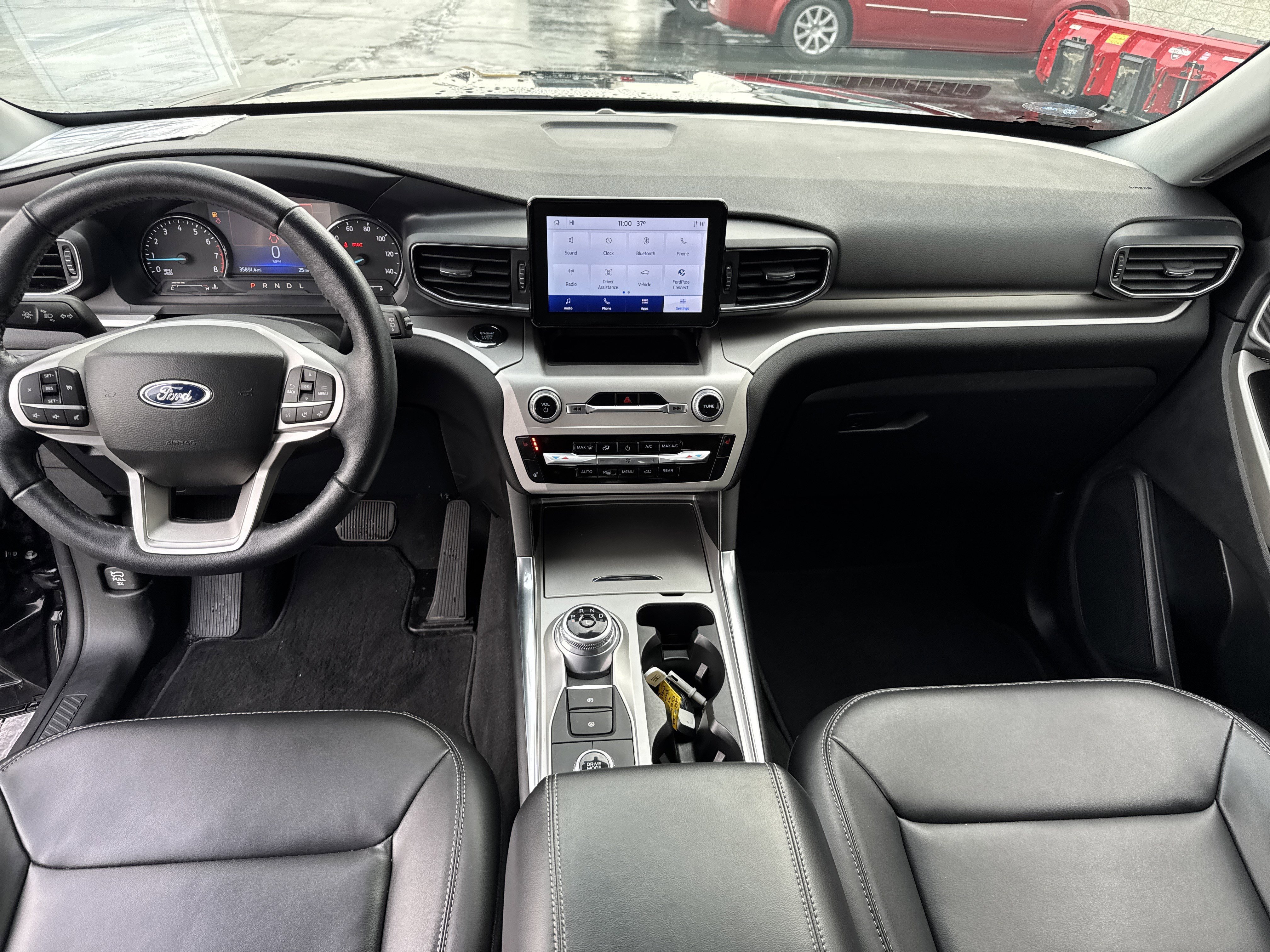 Certified 2022 Ford Explorer XLT w/ Equipment Group 202A image 24