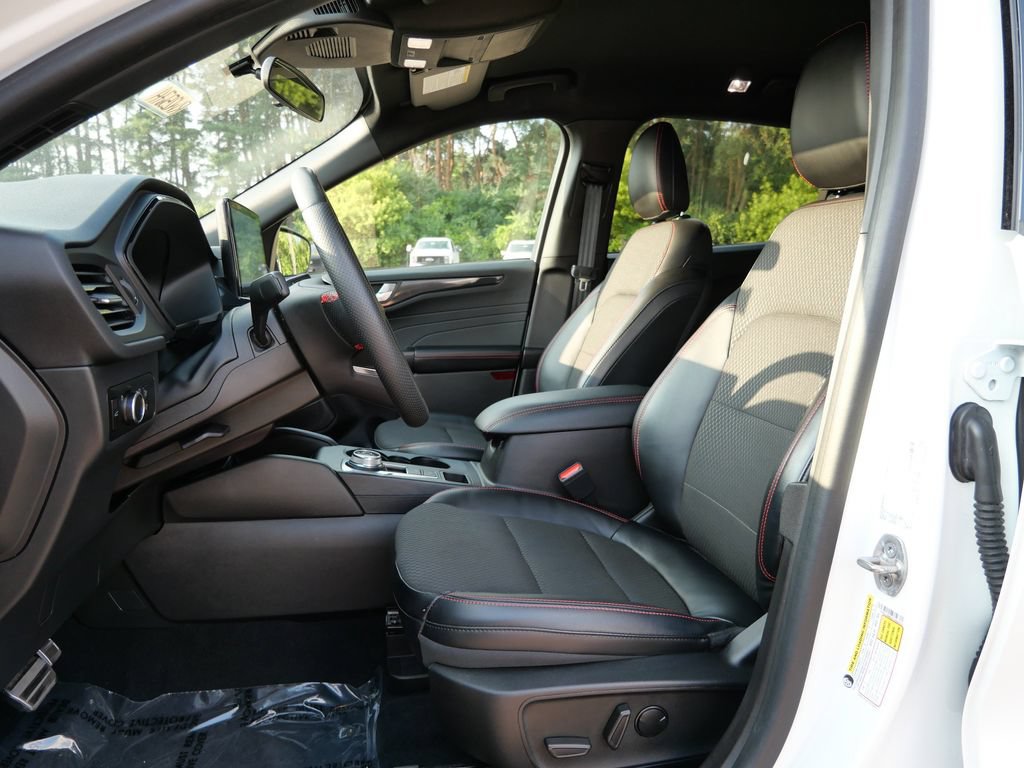Certified 2023 Ford Escape ST-Line w/ Tech Pack #1 AWD/4WD image 22