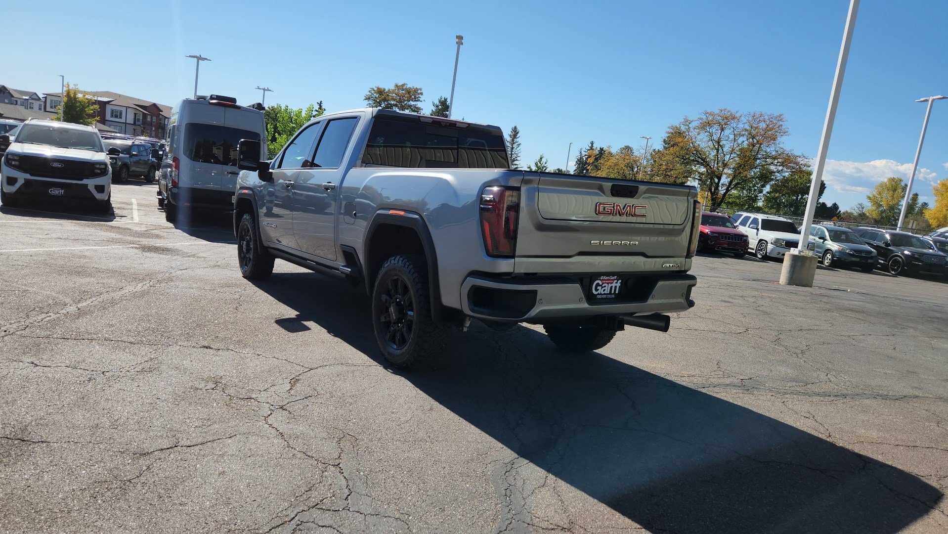Used 2024 GMC Sierra 3500 AT4 w/ AT4 Premium Plus Package AWD/4WD image 8