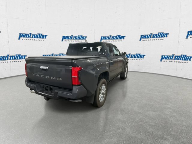 Used 2024 Toyota Tacoma Limited w/ Limited Package (LT) AWD/4WD image 10