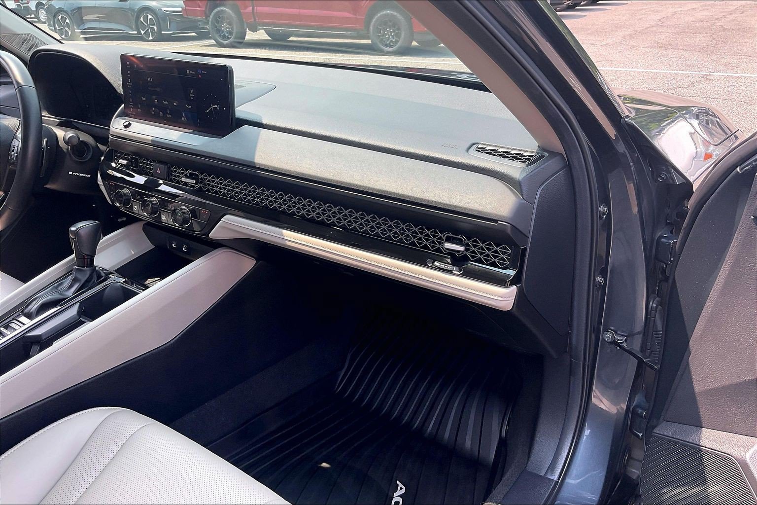 Used 2025 Honda Accord EX-L image 15