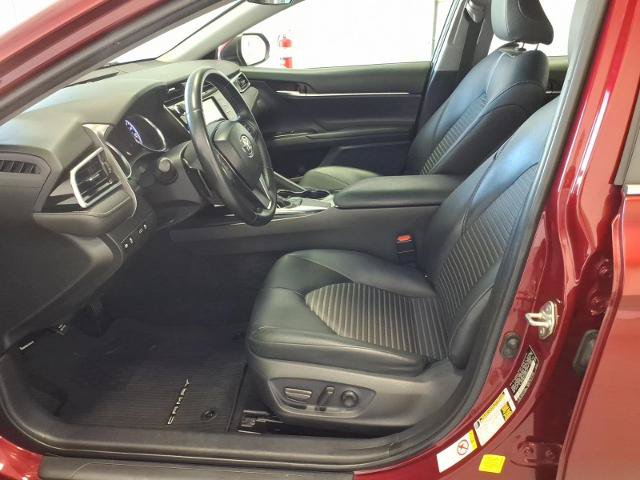 Used 2018 Toyota Camry SE FWD image 10