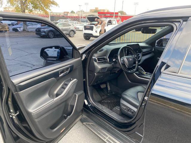 Used 2021 Toyota Highlander XSE image 9