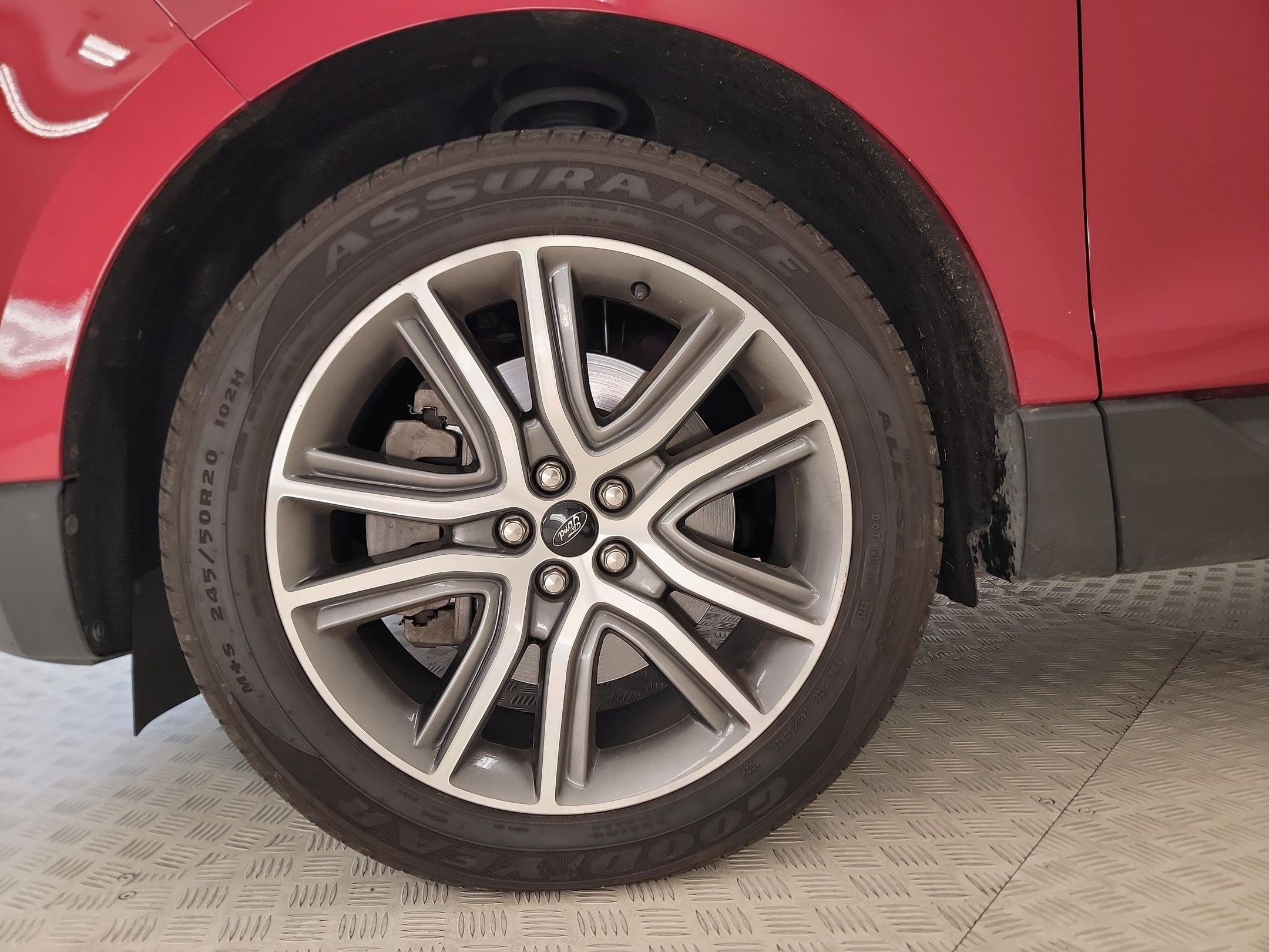 Certified 2024 Ford Edge Titanium AWD/4WD image 9